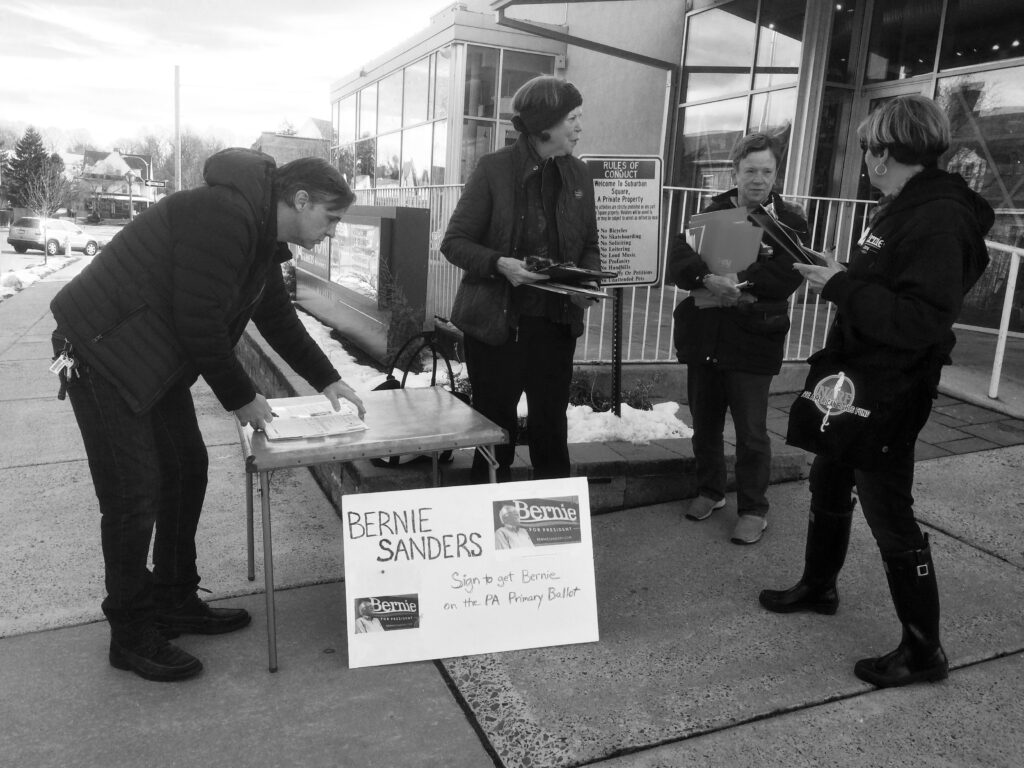 Ardmore 2016 Collecting Signatures For Bernie