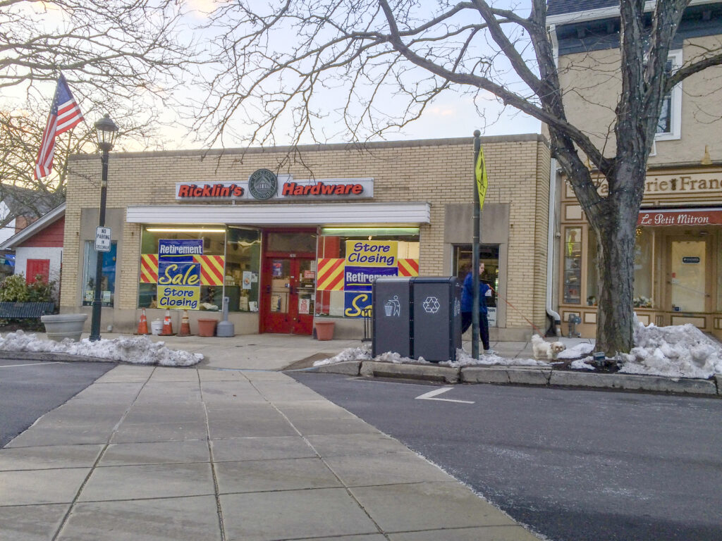 Ricklins Store Closing